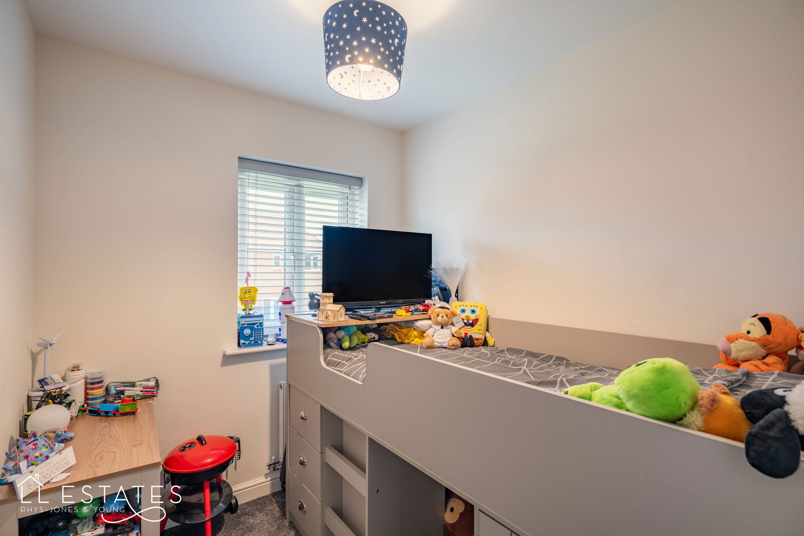 3 bed semi-detached house for sale in Dreif Tegeirian, Rhyl  - Property Image 8