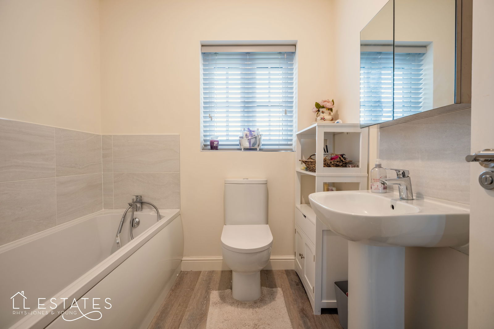 3 bed semi-detached house for sale in Dreif Tegeirian, Rhyl  - Property Image 9