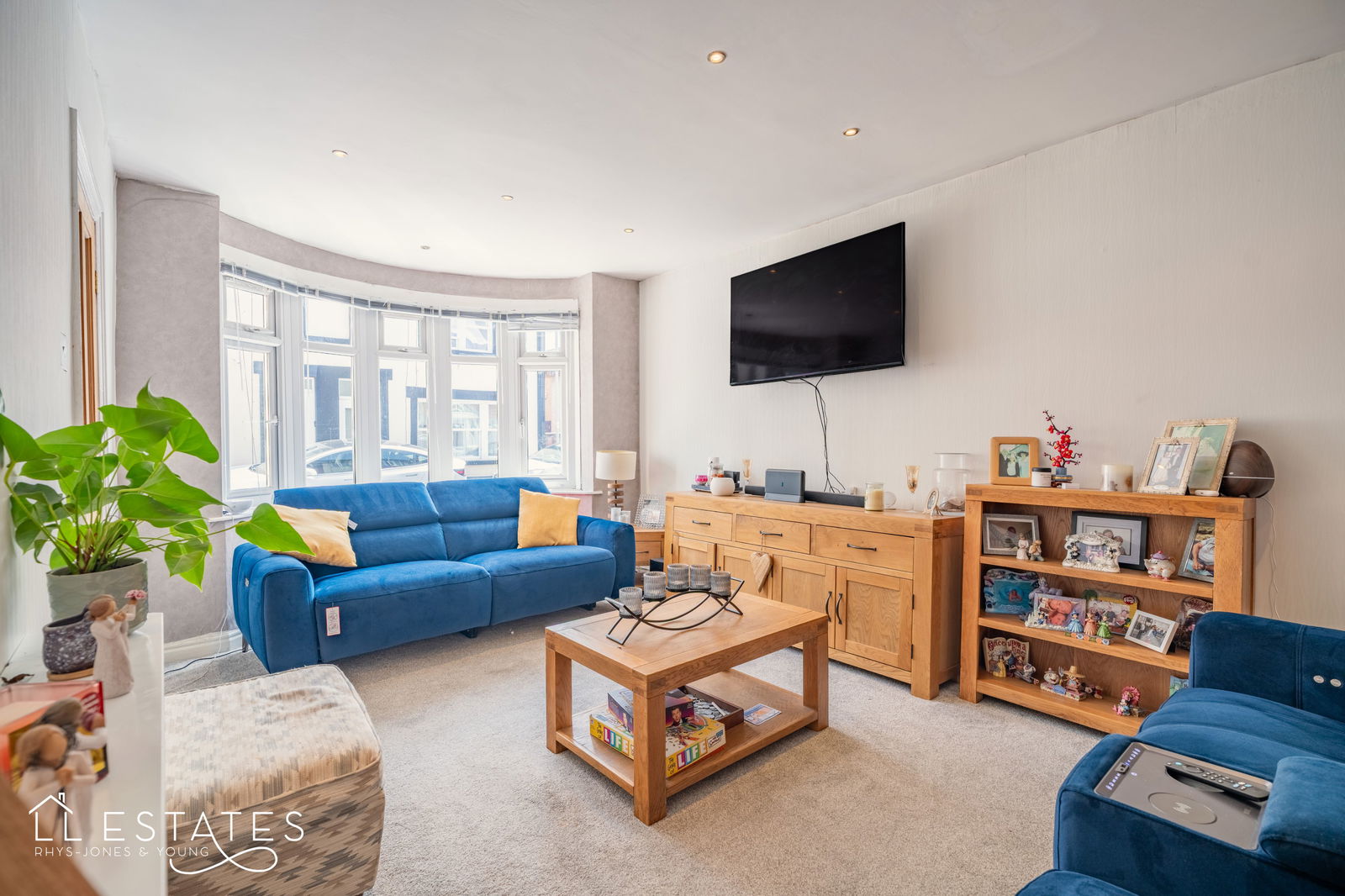 3 bed terraced house for sale in Millbank Road, Rhyl 1