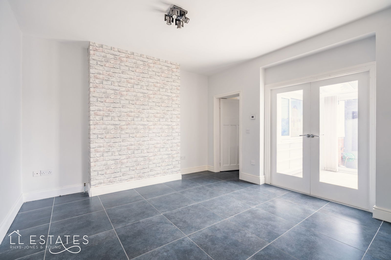 3 bed semi-detached house for sale in Rhyl Road, Rhyl  - Property Image 5