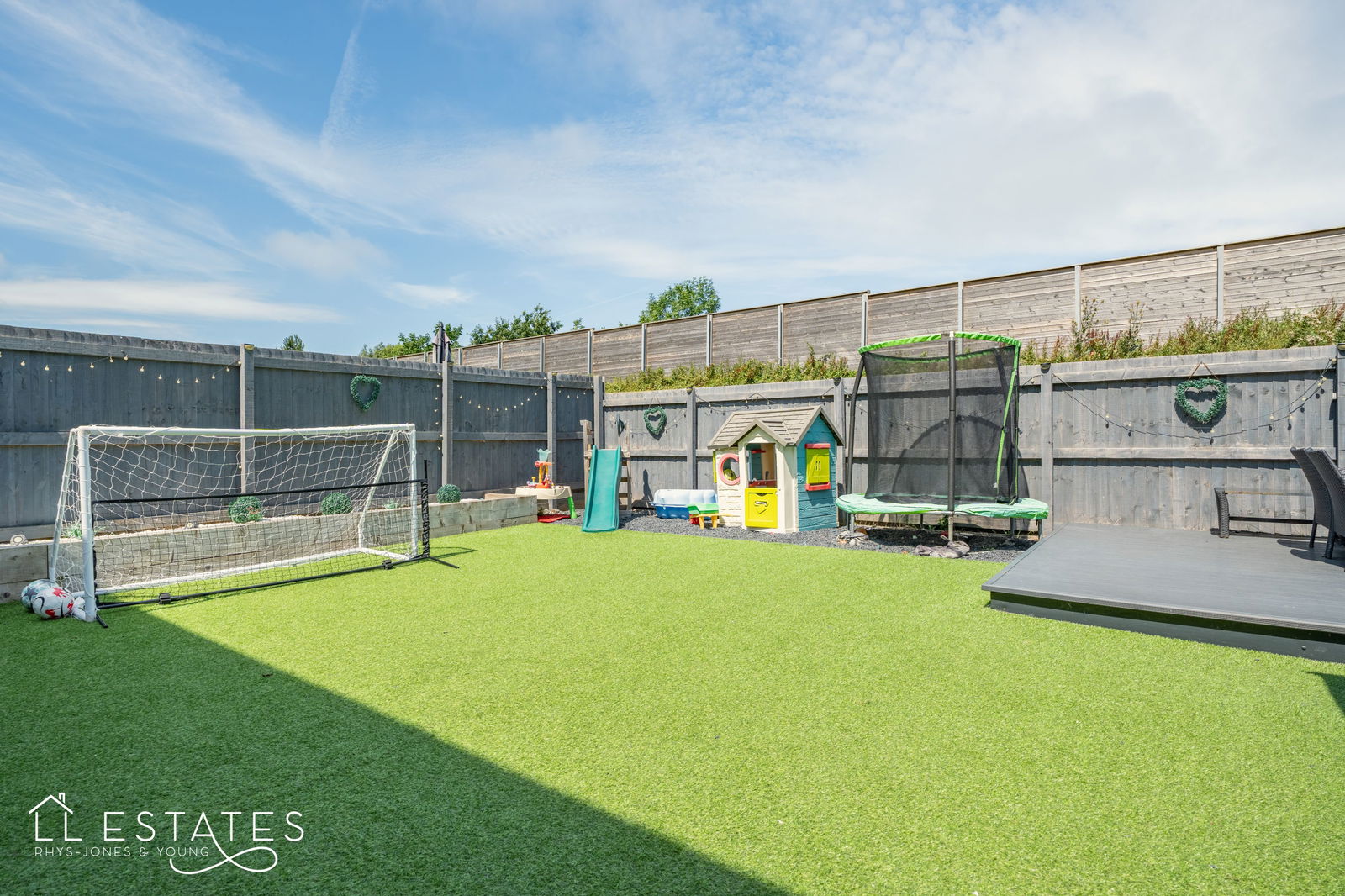 4 bed detached house for sale in Cae Ddol, Abergele 10