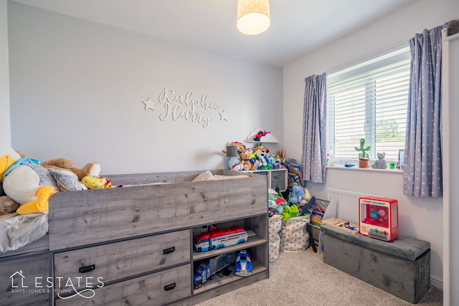 4 bed detached house for sale in Cae Ddol, Abergele 8