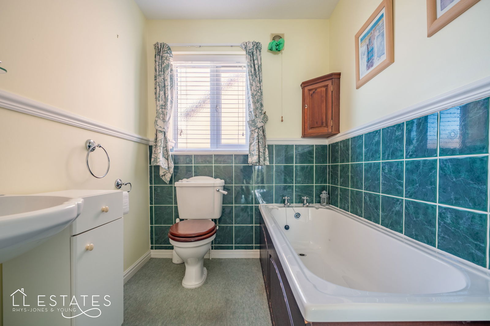 3 bed detached house for sale in Hazel Court, Rhyl 5