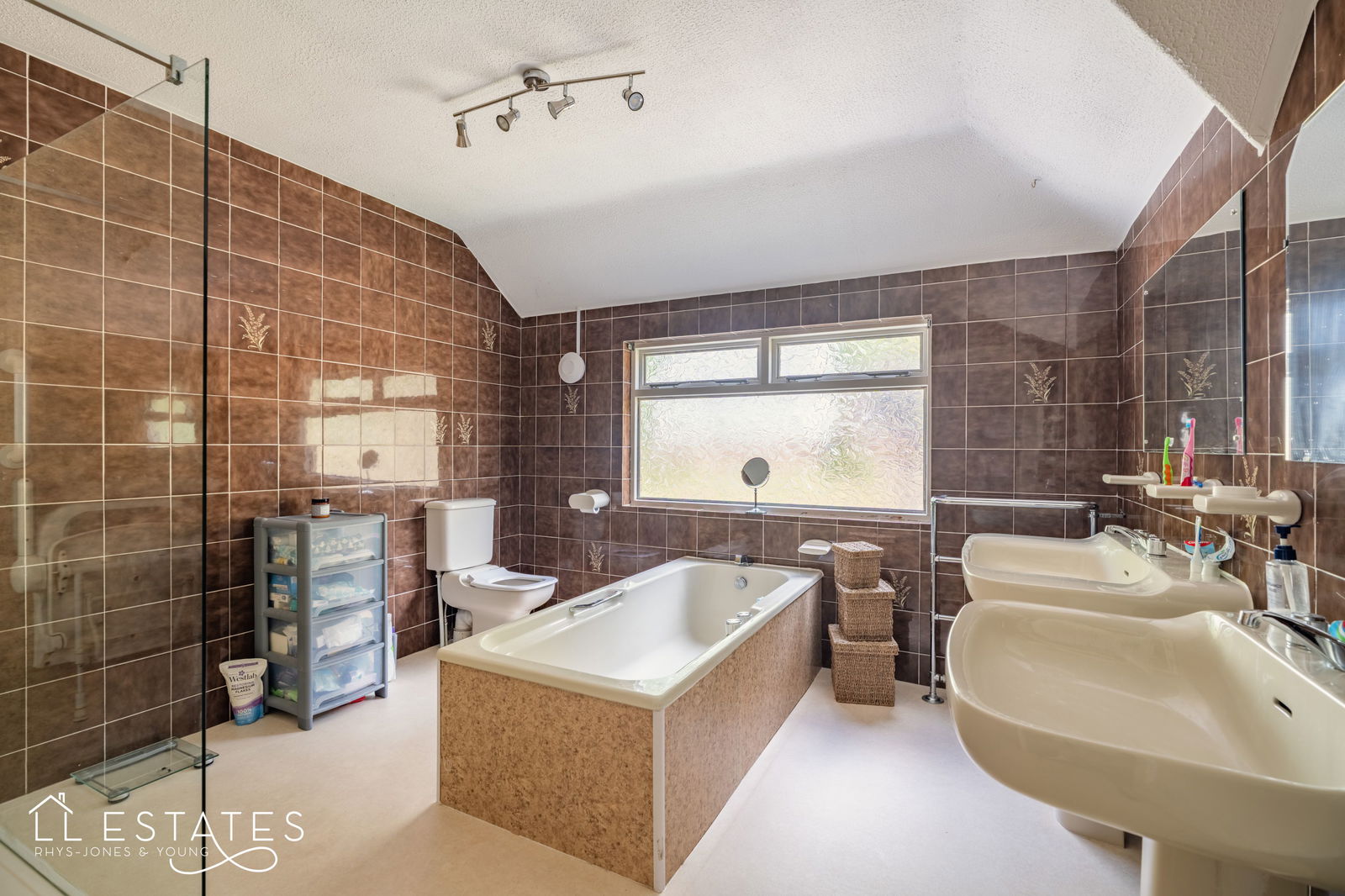 5 bed detached house for sale in Cwm Road, Dyserth 11