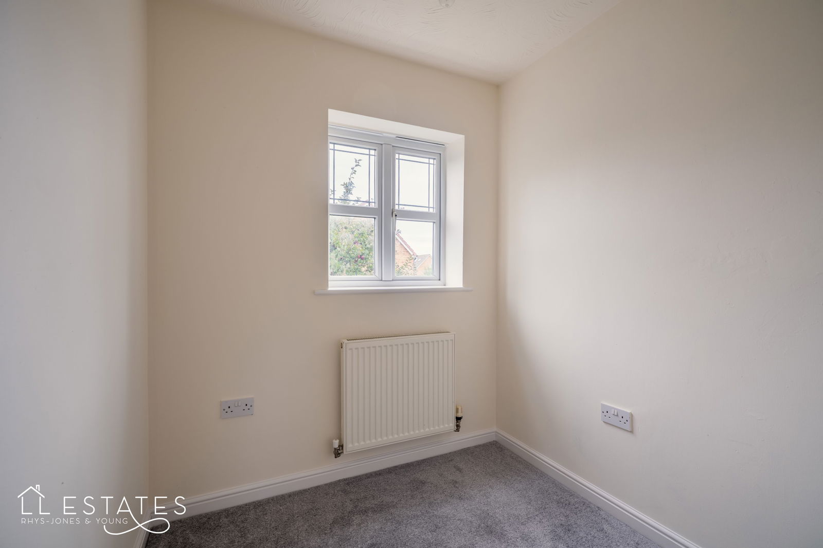 3 bed end of terrace house for sale in Ffordd Pant Y Celyn, Prestatyn  - Property Image 8