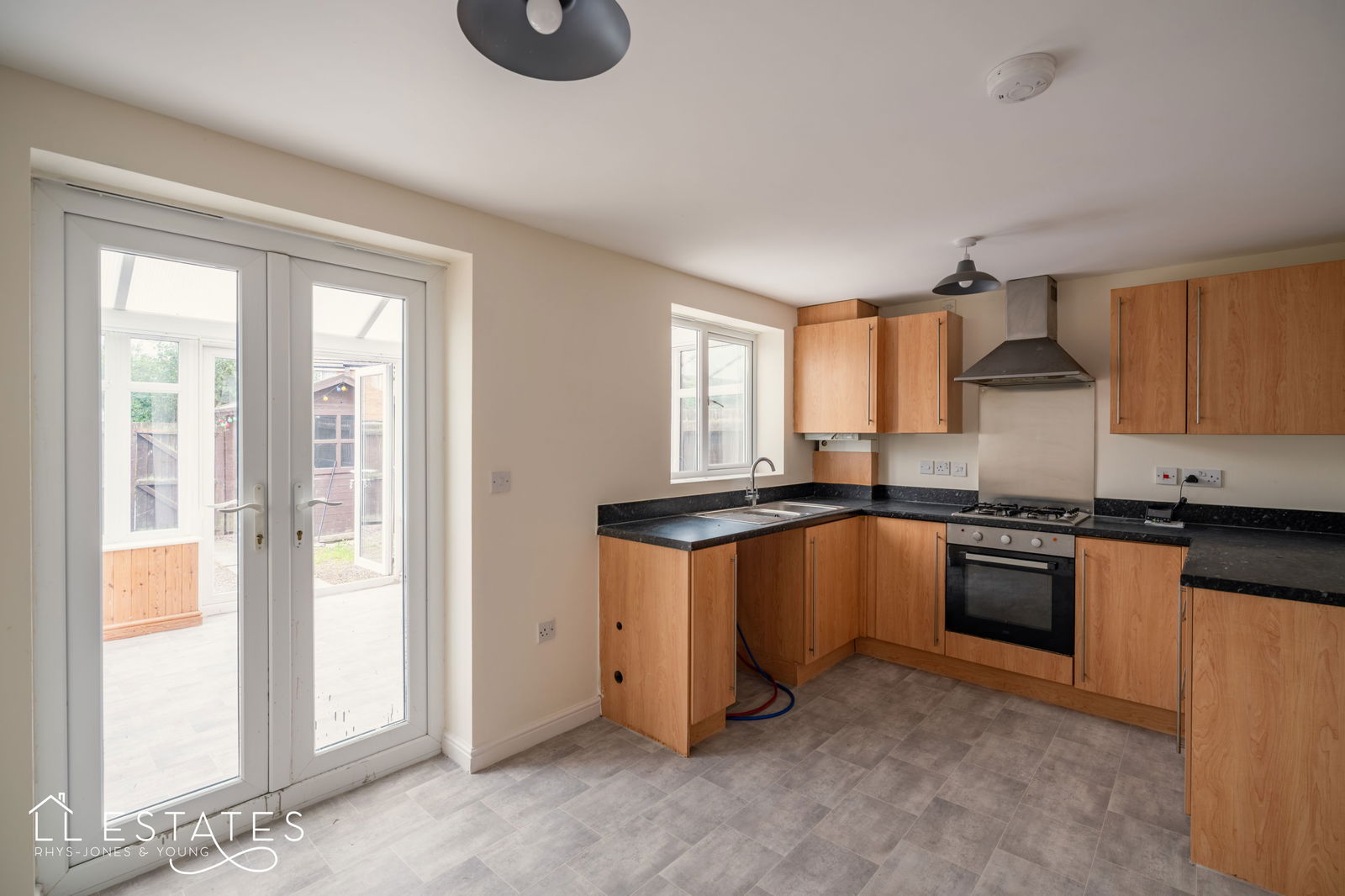 3 bed end of terrace house for sale in Ffordd Pant Y Celyn, Prestatyn  - Property Image 5
