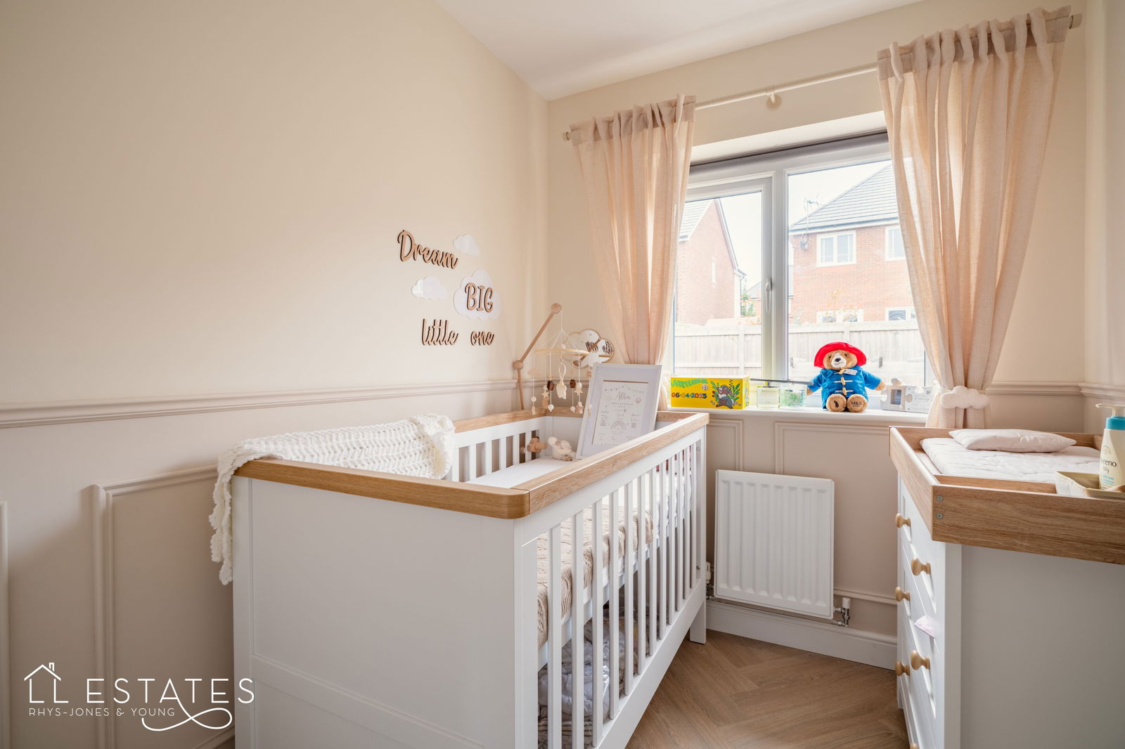 3 bed semi-detached house for sale, Dyserth 7