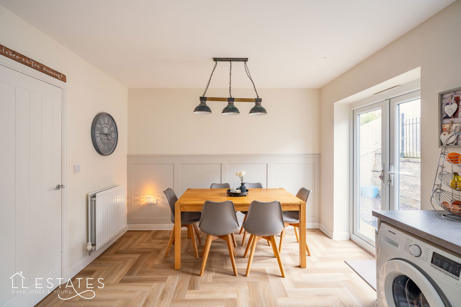 3 bed semi-detached house for sale, Dyserth 2