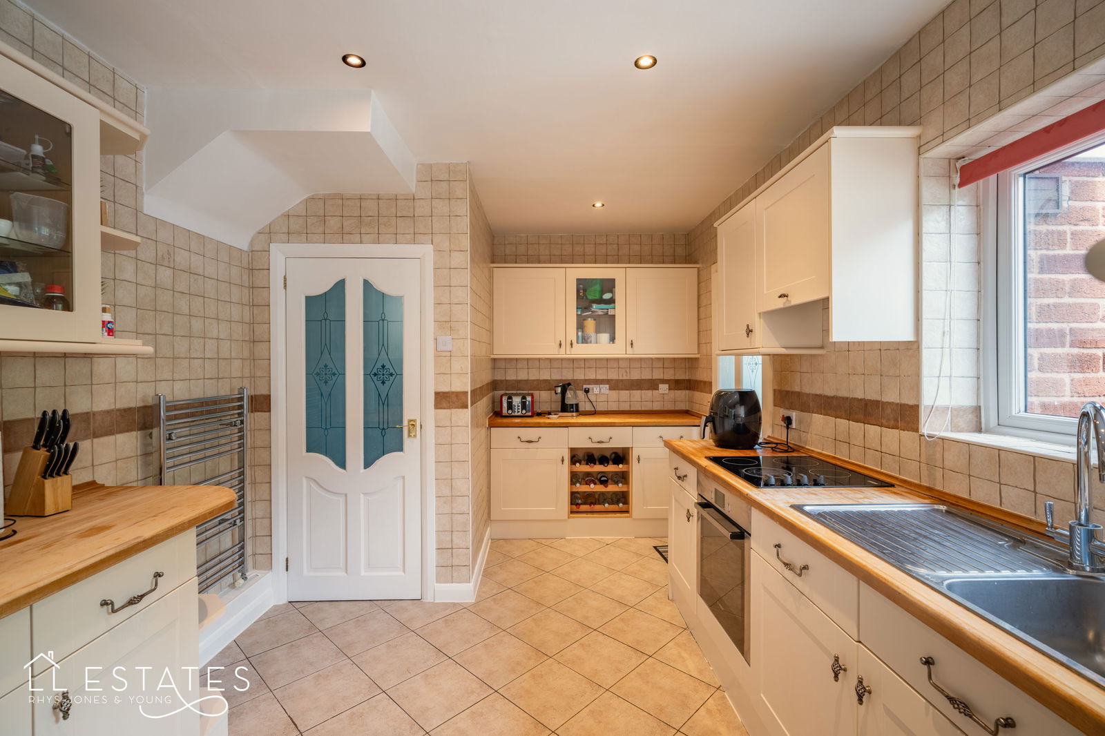 3 bed bungalow for sale in Cwm Road, Rhyl  - Property Image 4