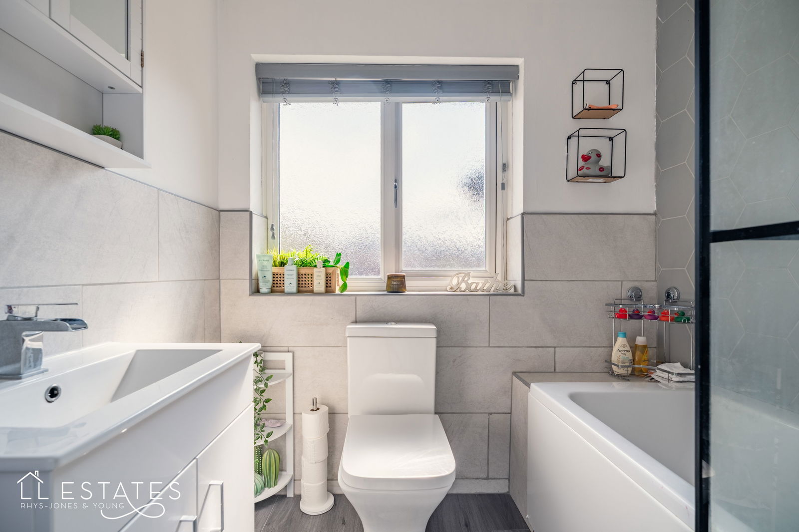 3 bed semi-detached house for sale in Llys Y Mor, Abergele 9