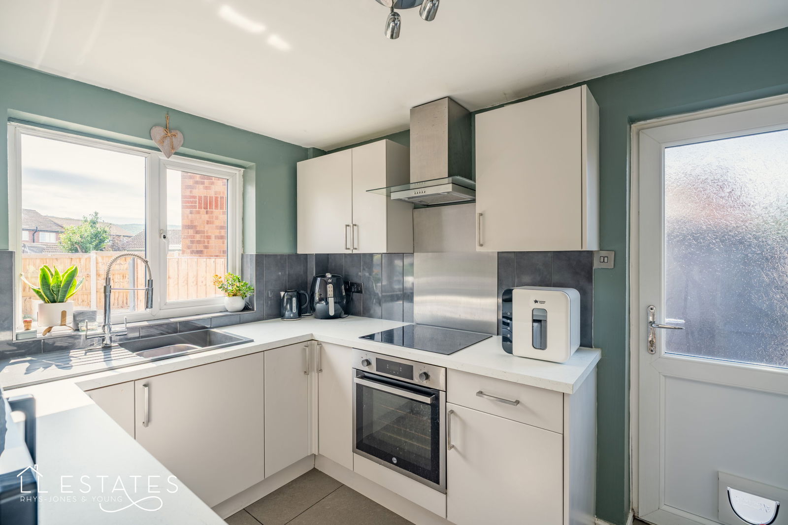 3 bed semi-detached house for sale in Llys Y Mor, Abergele  - Property Image 6