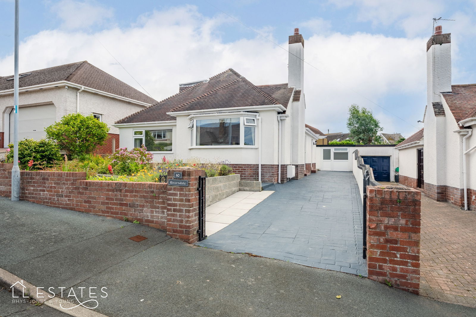 3 bed bungalow for sale in Conway Crescent, Llandudno, LL30