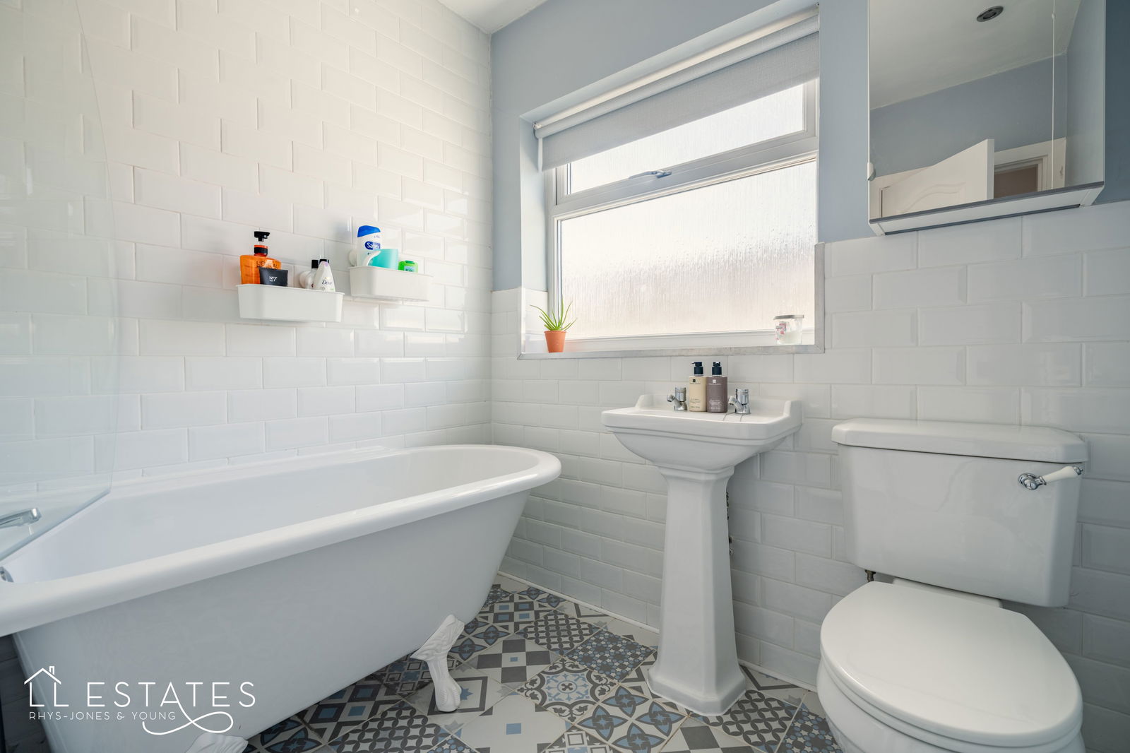 3 bed bungalow for sale in Rhodfa Sian, Dyserth 8