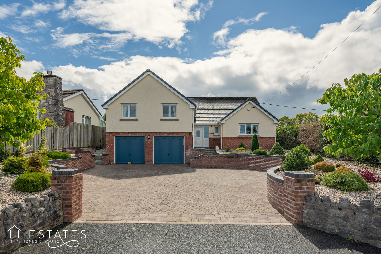 3 bed bungalow for sale in Allt Goch, St. Asaph, LL17