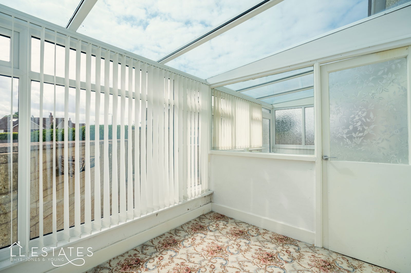 3 bed bungalow for sale in Highlands Close, Rhuddlan 11