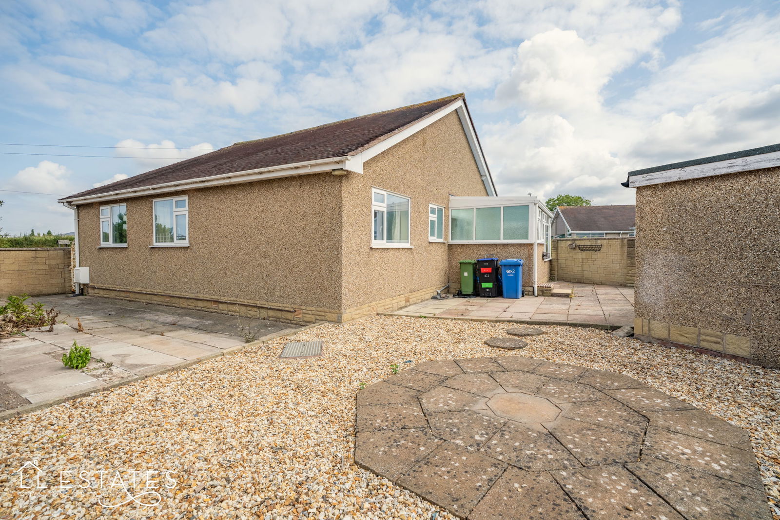 3 bed bungalow for sale in Highlands Close, Rhuddlan 12