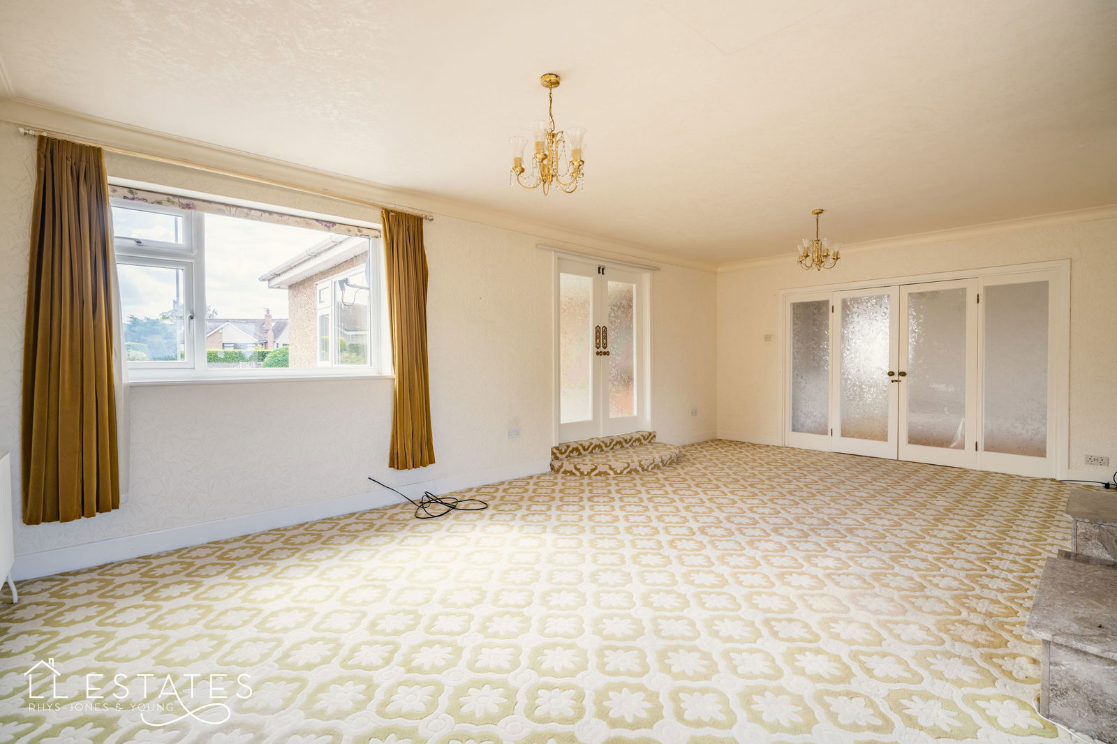 3 bed bungalow for sale in Highlands Close, Rhuddlan  - Property Image 4