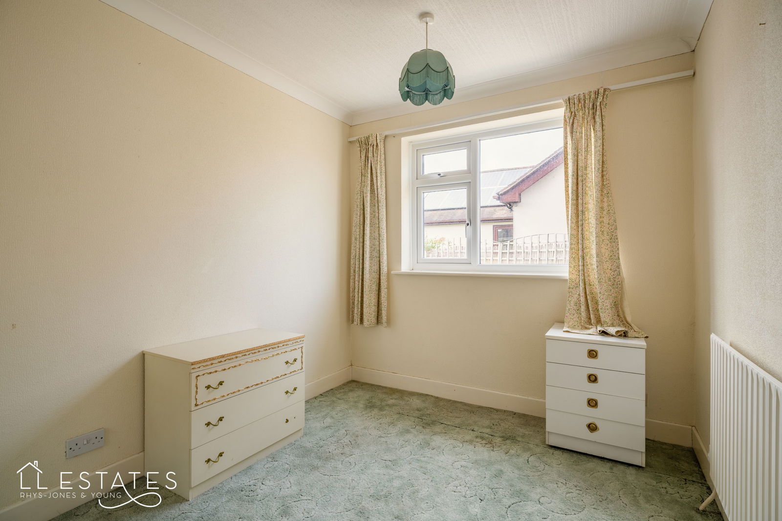 3 bed bungalow for sale in Highlands Close, Rhuddlan  - Property Image 6