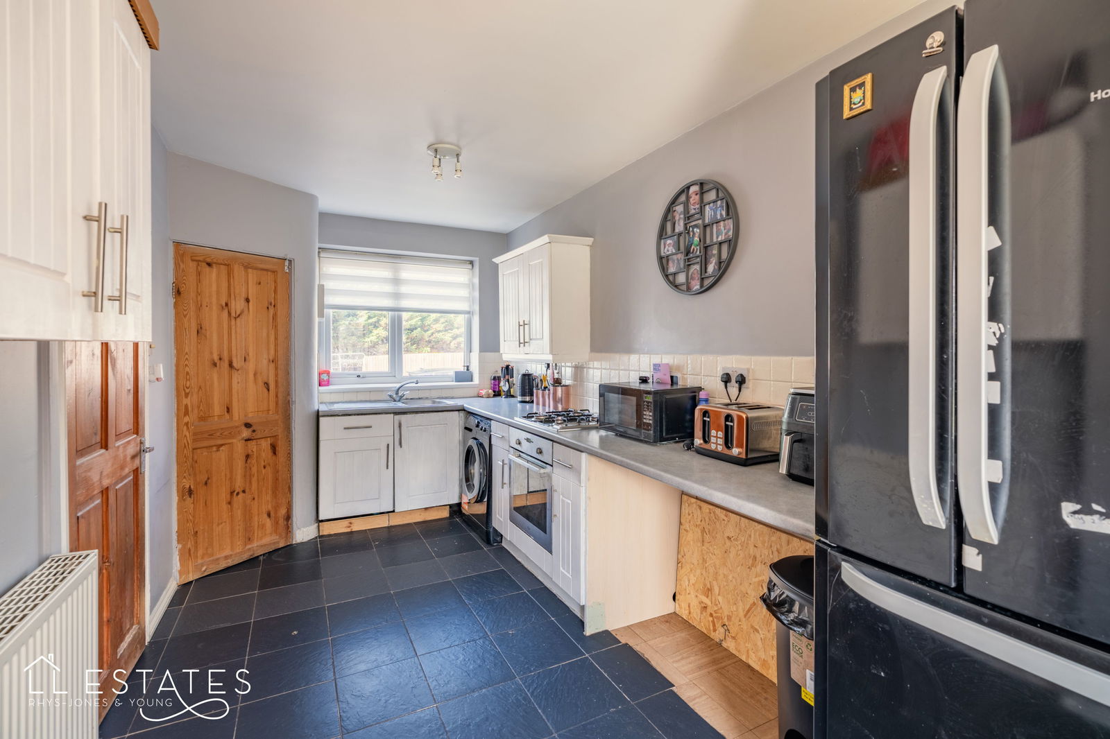 3 bed terraced house for sale in Dawson Crescent, Prestatyn 2