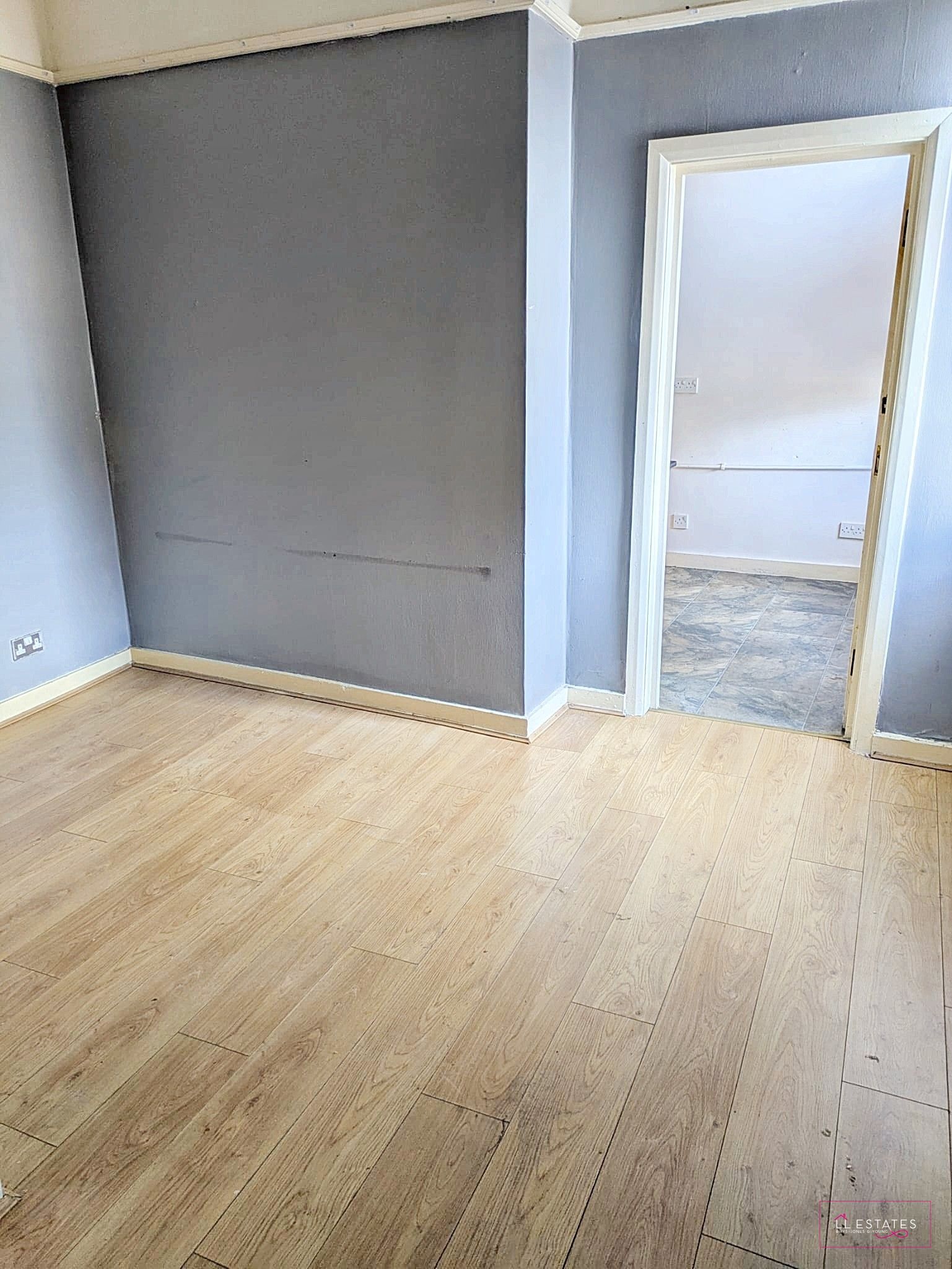 1 bed flat for sale in Kinmel Street, Rhyl  - Property Image 4