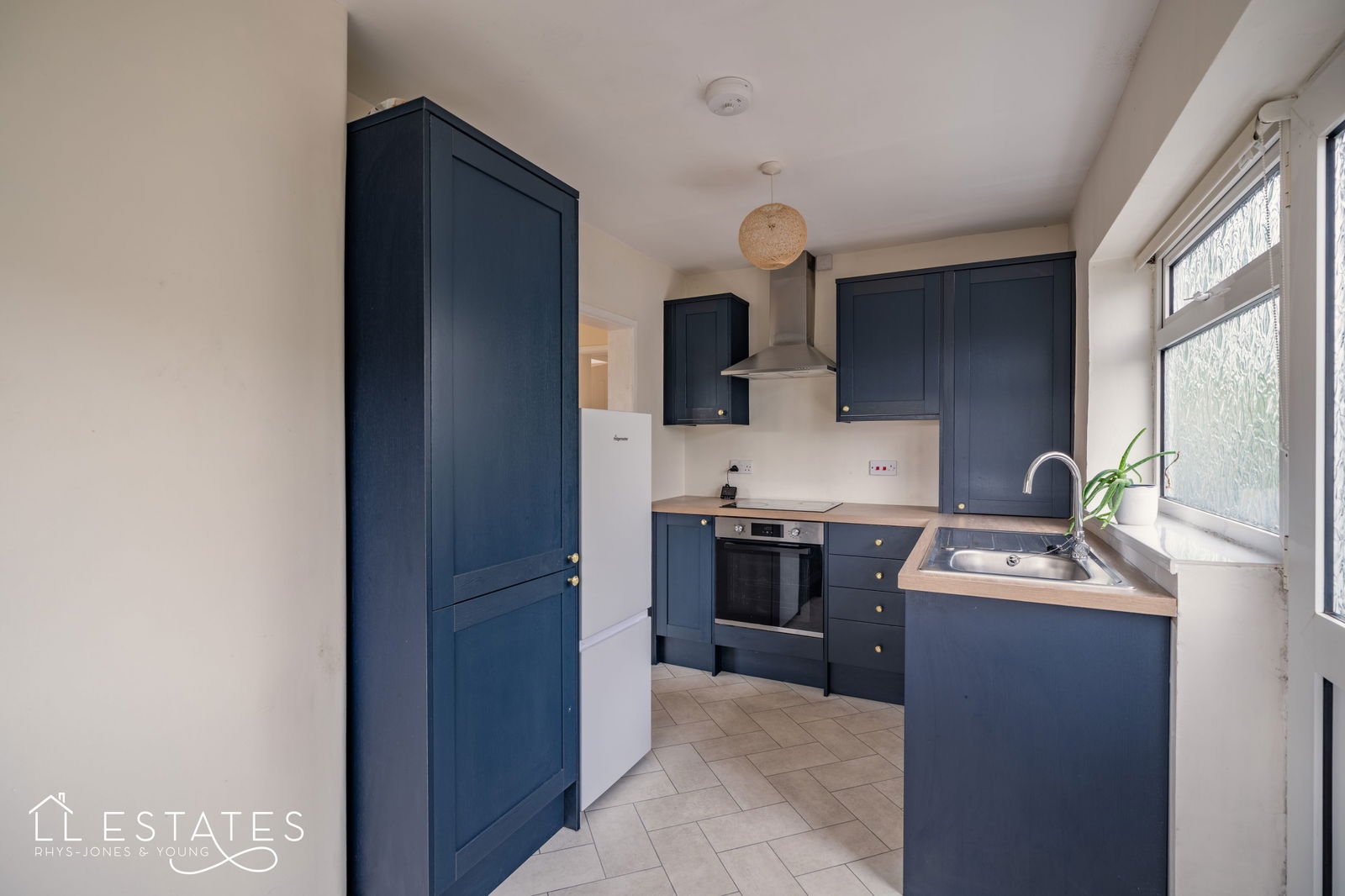 2 bed semi-detached bungalow for sale in Bangor Crescent, Prestatyn  - Property Image 2