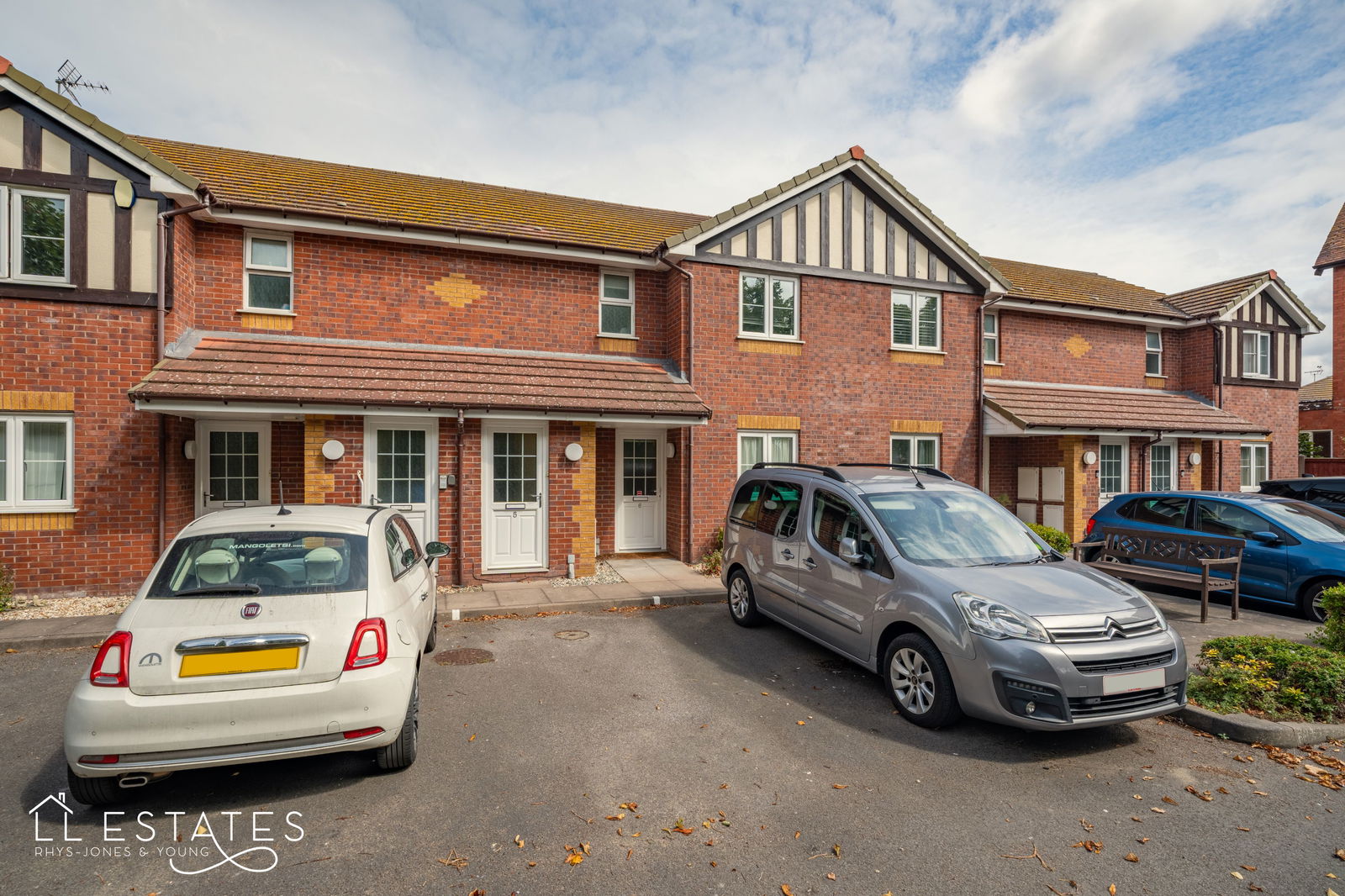 2 bed apartment for sale in Boughton Avenue, Rhyl, LL18