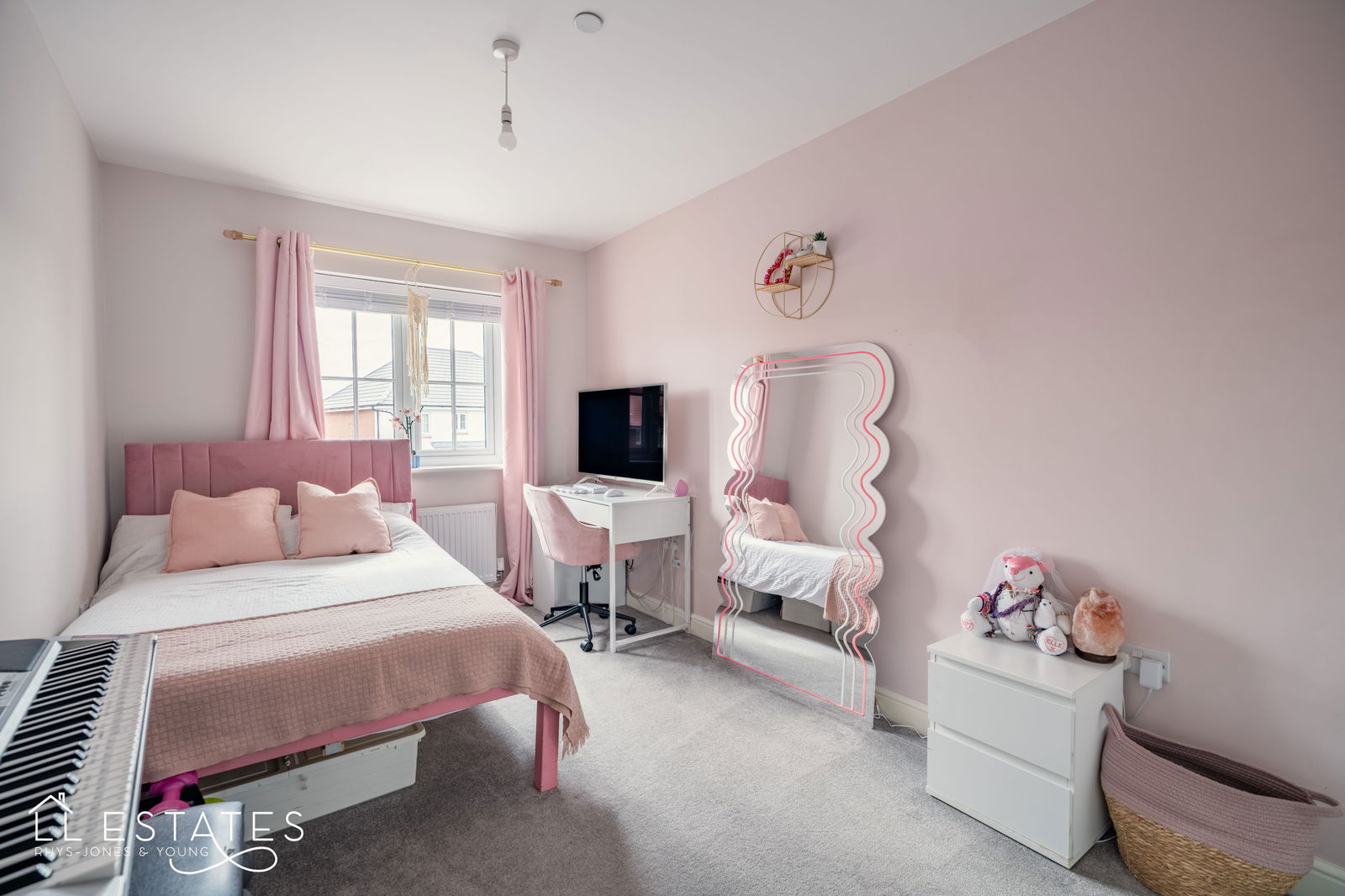 4 bed detached house for sale in Dreif Tegeirian, Rhyl 8