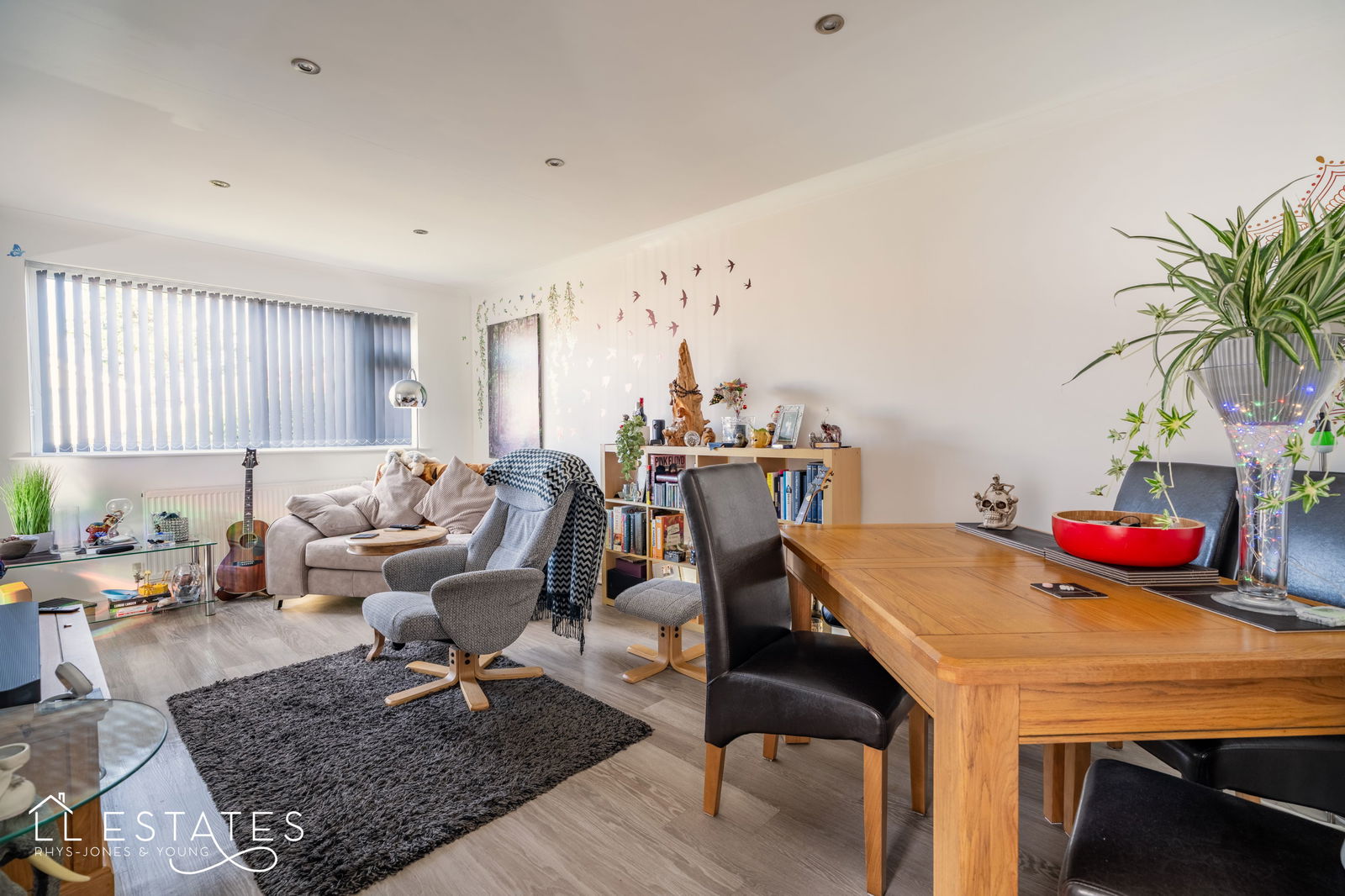 2 bed bungalow for sale in Cedar Avenue, Rhyl  - Property Image 5
