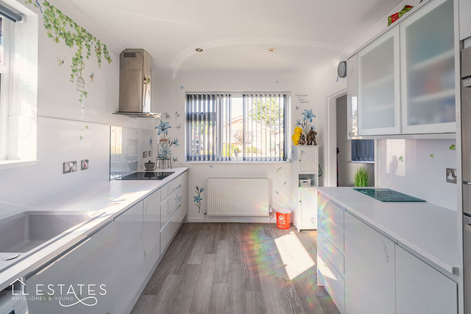 2 bed bungalow for sale in Cedar Avenue, Rhyl  - Property Image 3