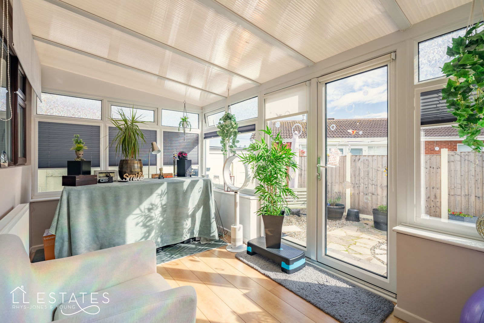 2 bed bungalow for sale in Cedar Avenue, Rhyl  - Property Image 6