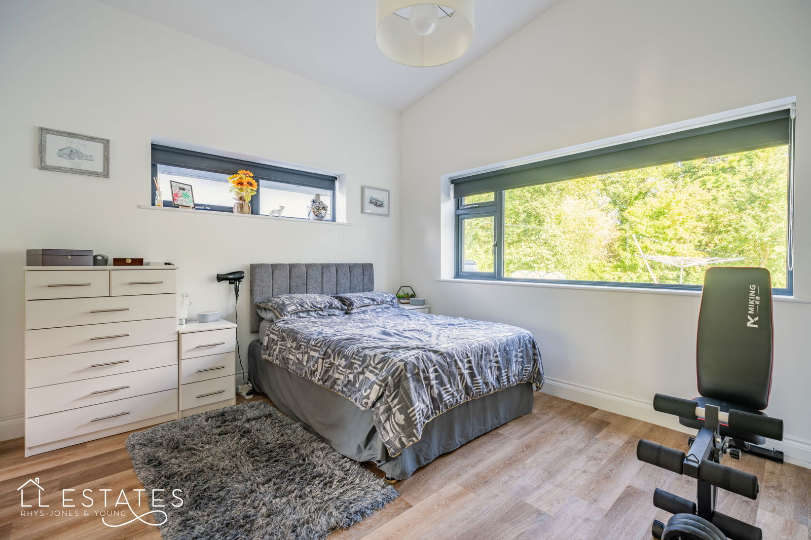 4 bed bungalow for sale in Mount Road, St. Asaph  - Property Image 13