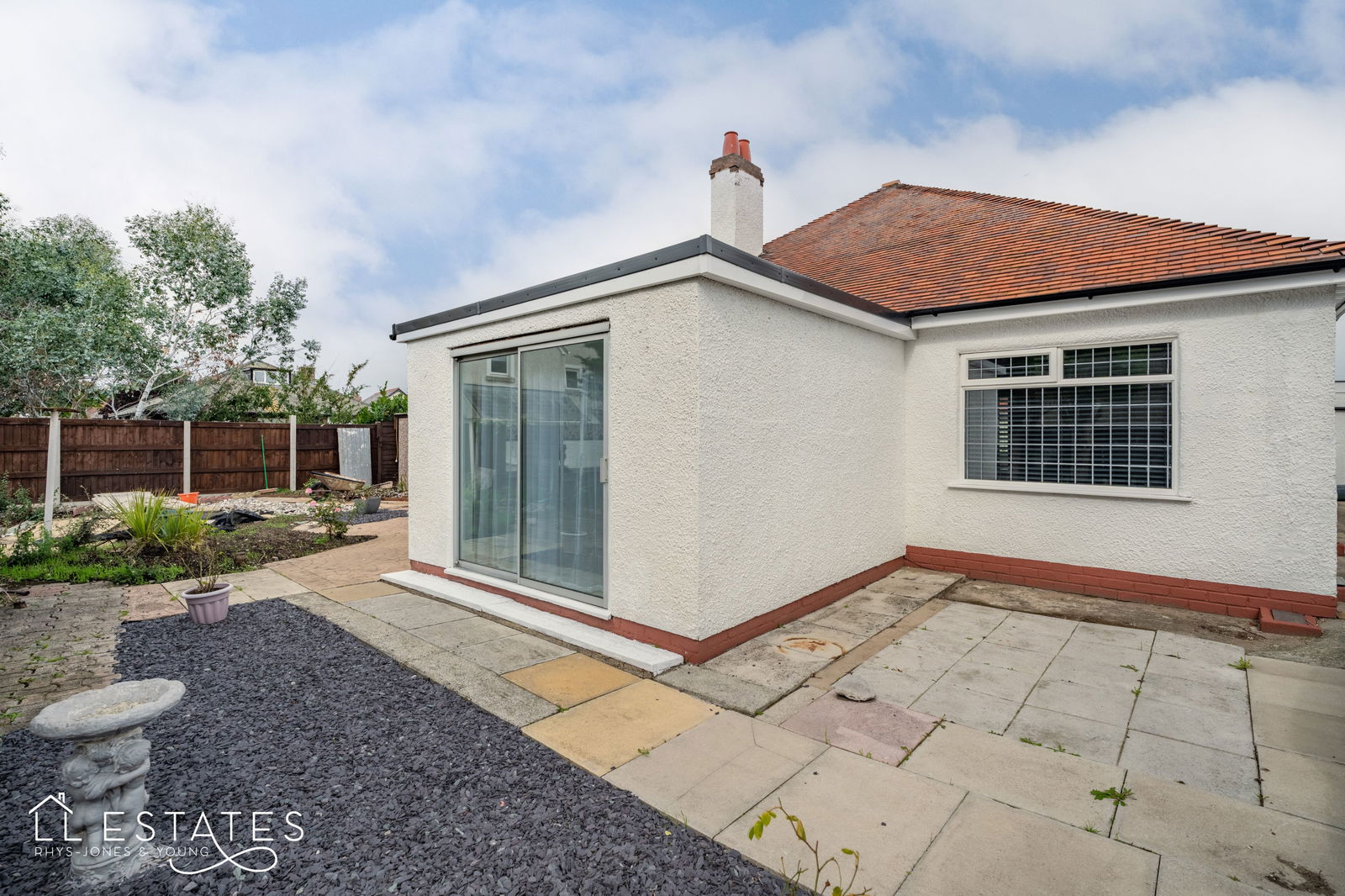 3 bed bungalow for sale in Victoria Road, Prestatyn 11