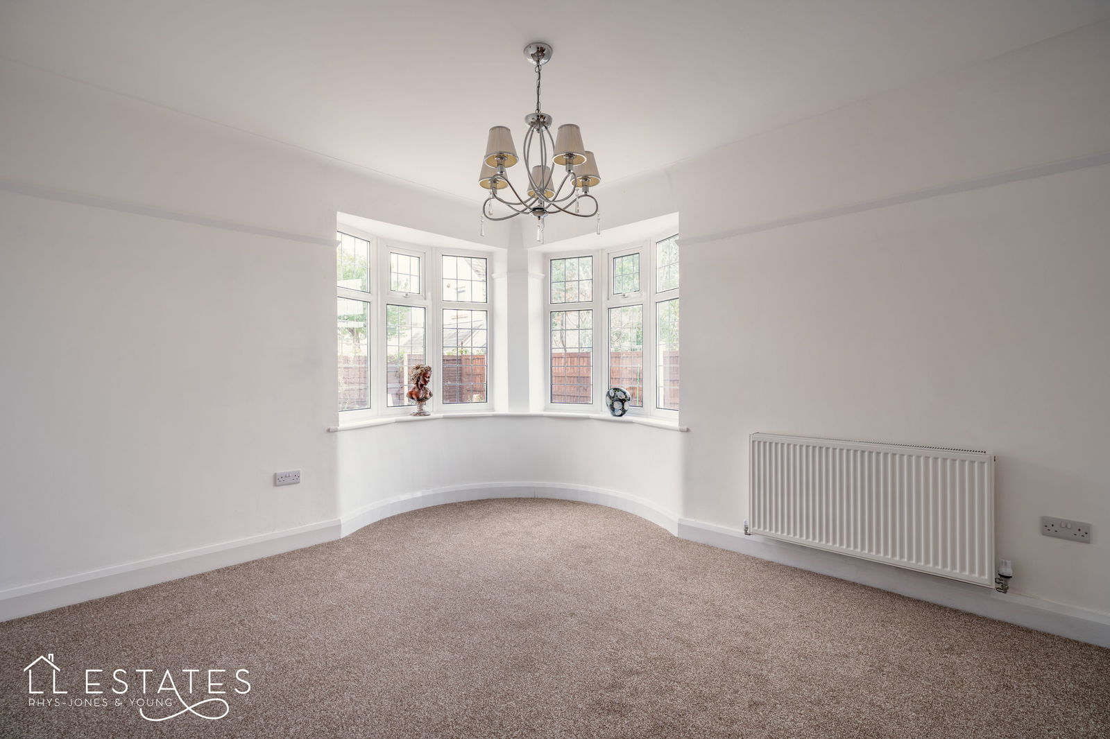 3 bed bungalow for sale in Victoria Road, Prestatyn 9