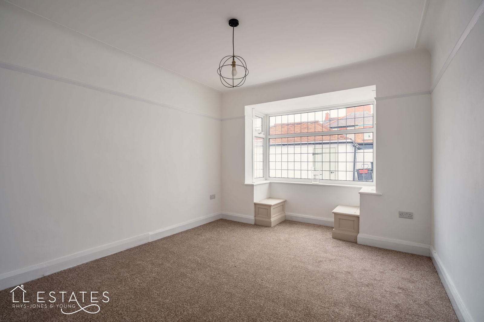 3 bed bungalow for sale in Victoria Road, Prestatyn 6