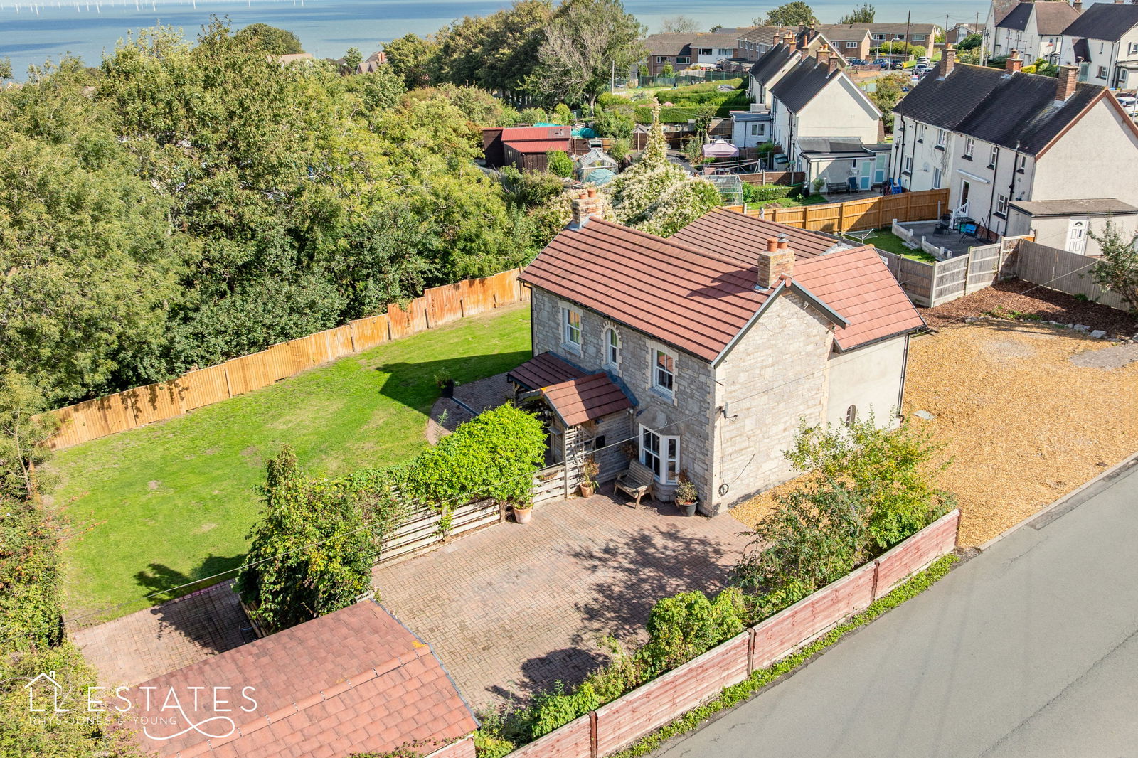 3 bed detached house for sale in Llysfaen Road, Old Colwyn 1