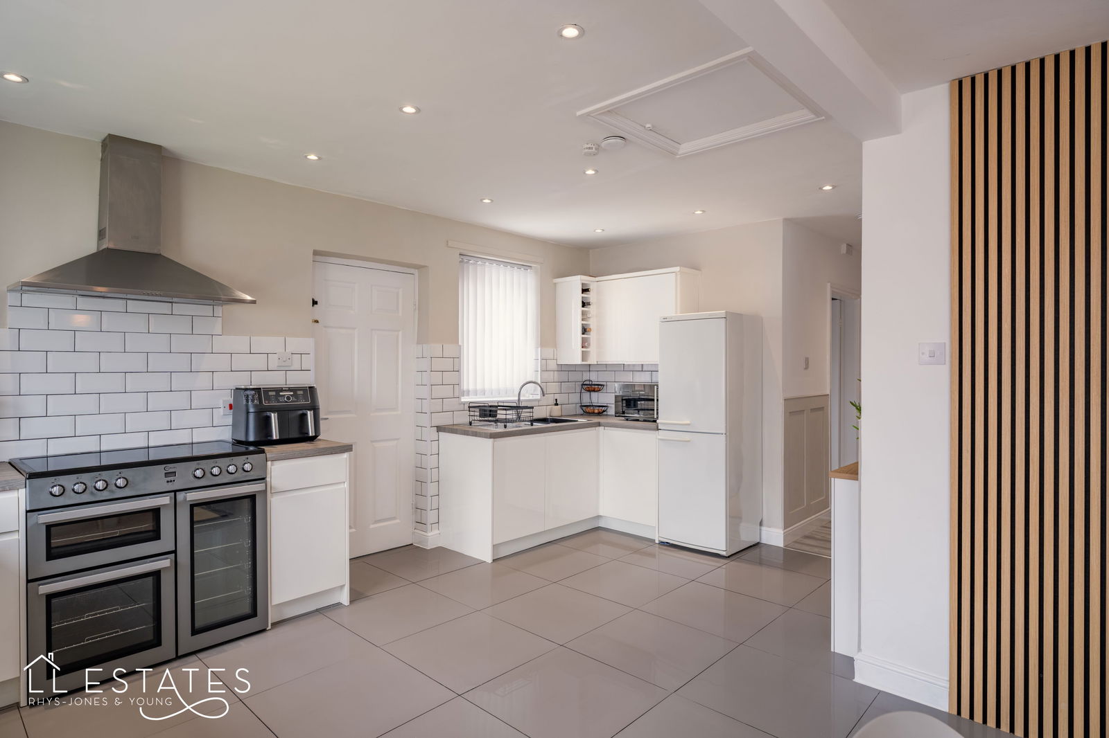 2 bed bungalow for sale in Gillian Drive, Rhyl  - Property Image 6