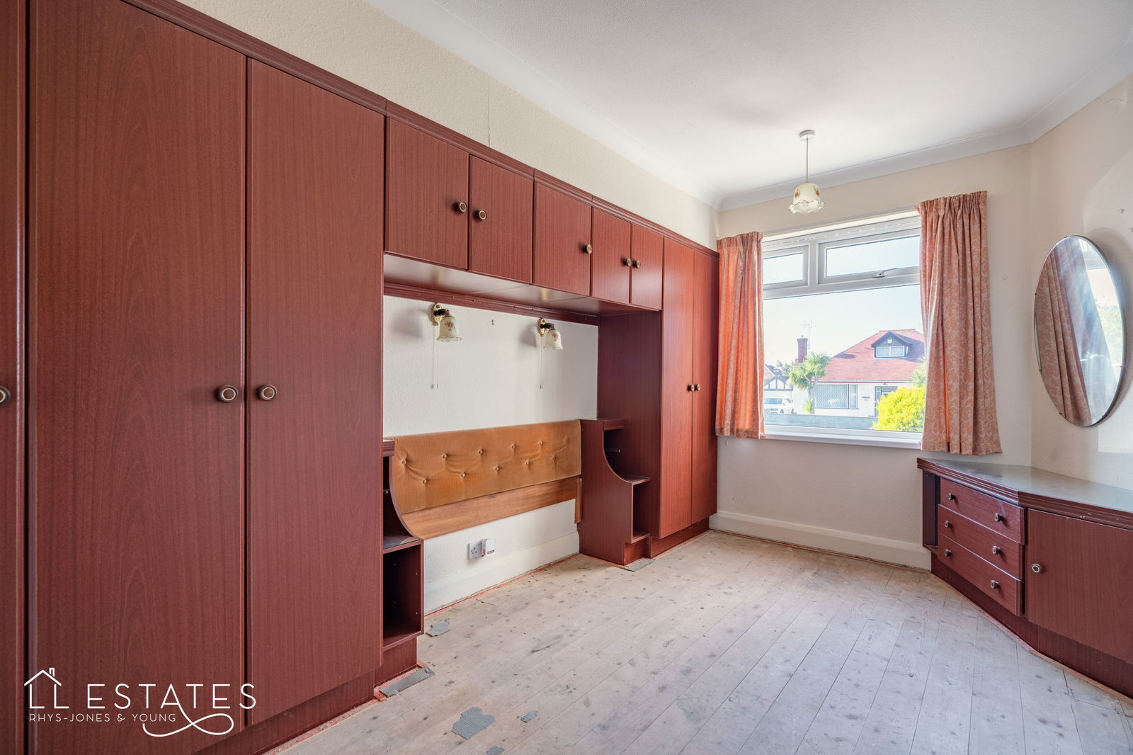 3 bed semi-detached bungalow for sale in Ffordd Ffynnon, Prestatyn  - Property Image 9