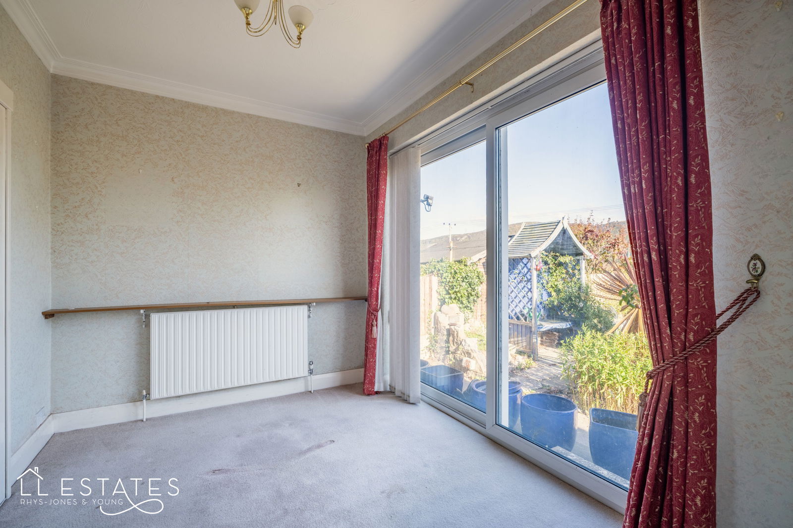 3 bed semi-detached bungalow for sale in Ffordd Ffynnon, Prestatyn  - Property Image 5