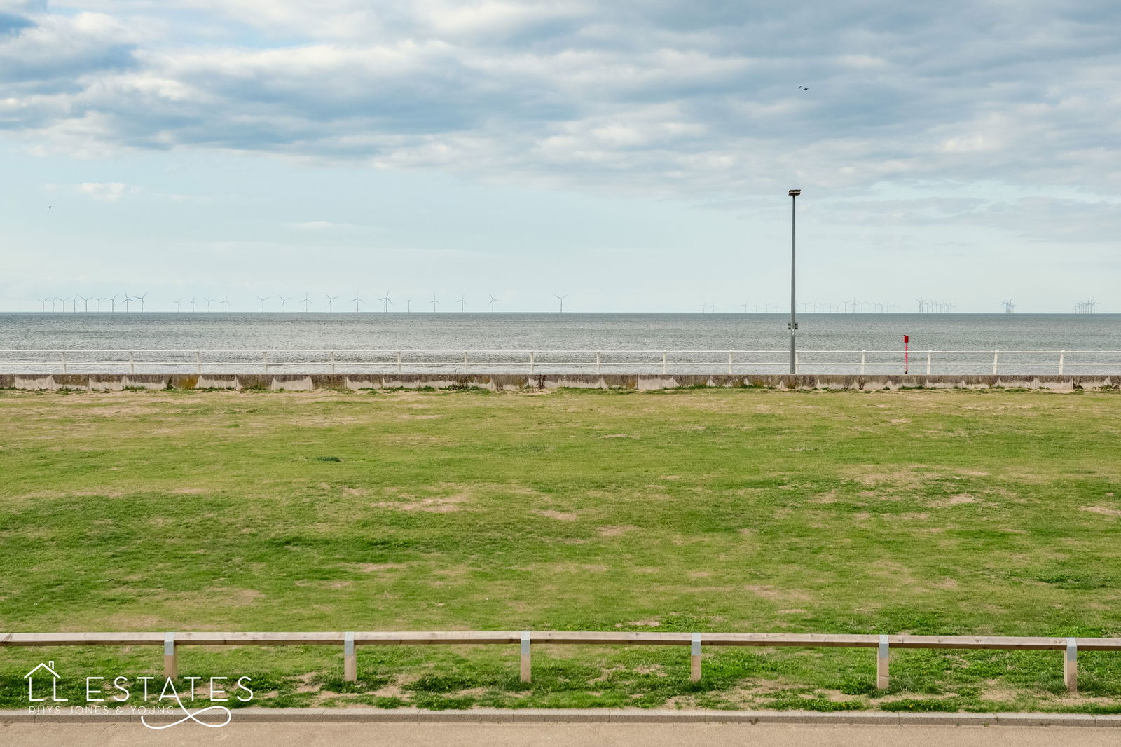 2 bed ground floor flat for sale in West Parade, Rhyl  - Property Image 11