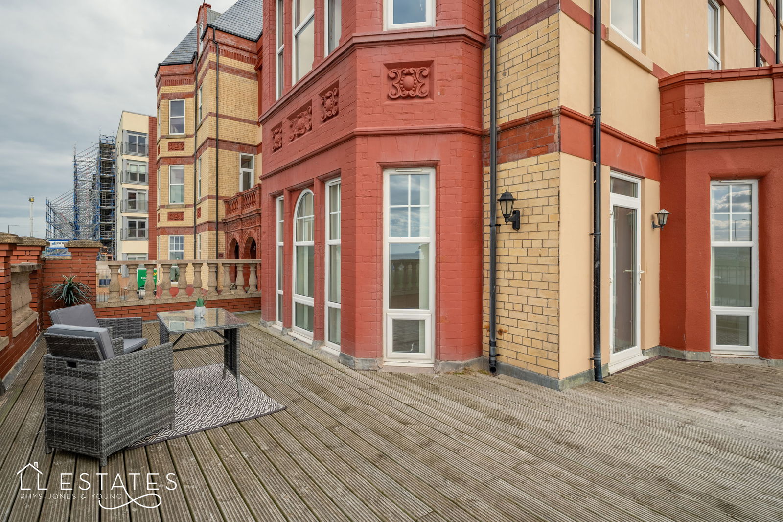 2 bed ground floor flat for sale in West Parade, Rhyl  - Property Image 8