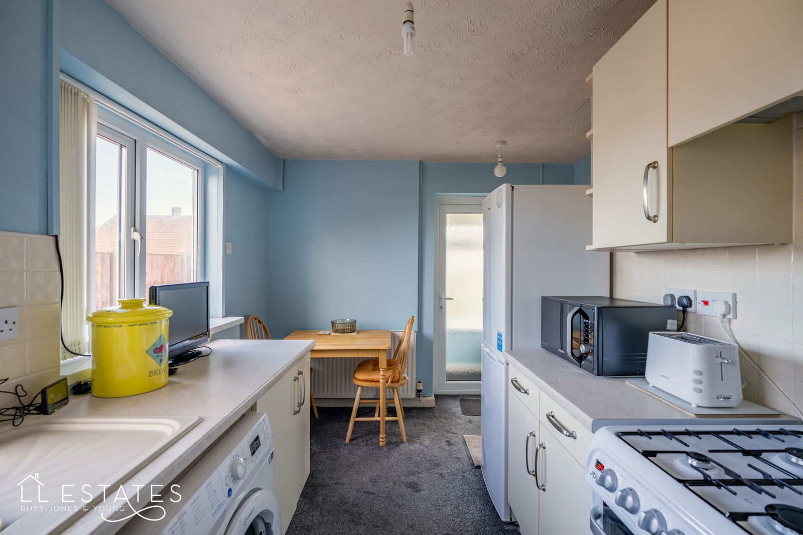 2 bed semi-detached bungalow for sale in Archers Green, Prestatyn 2