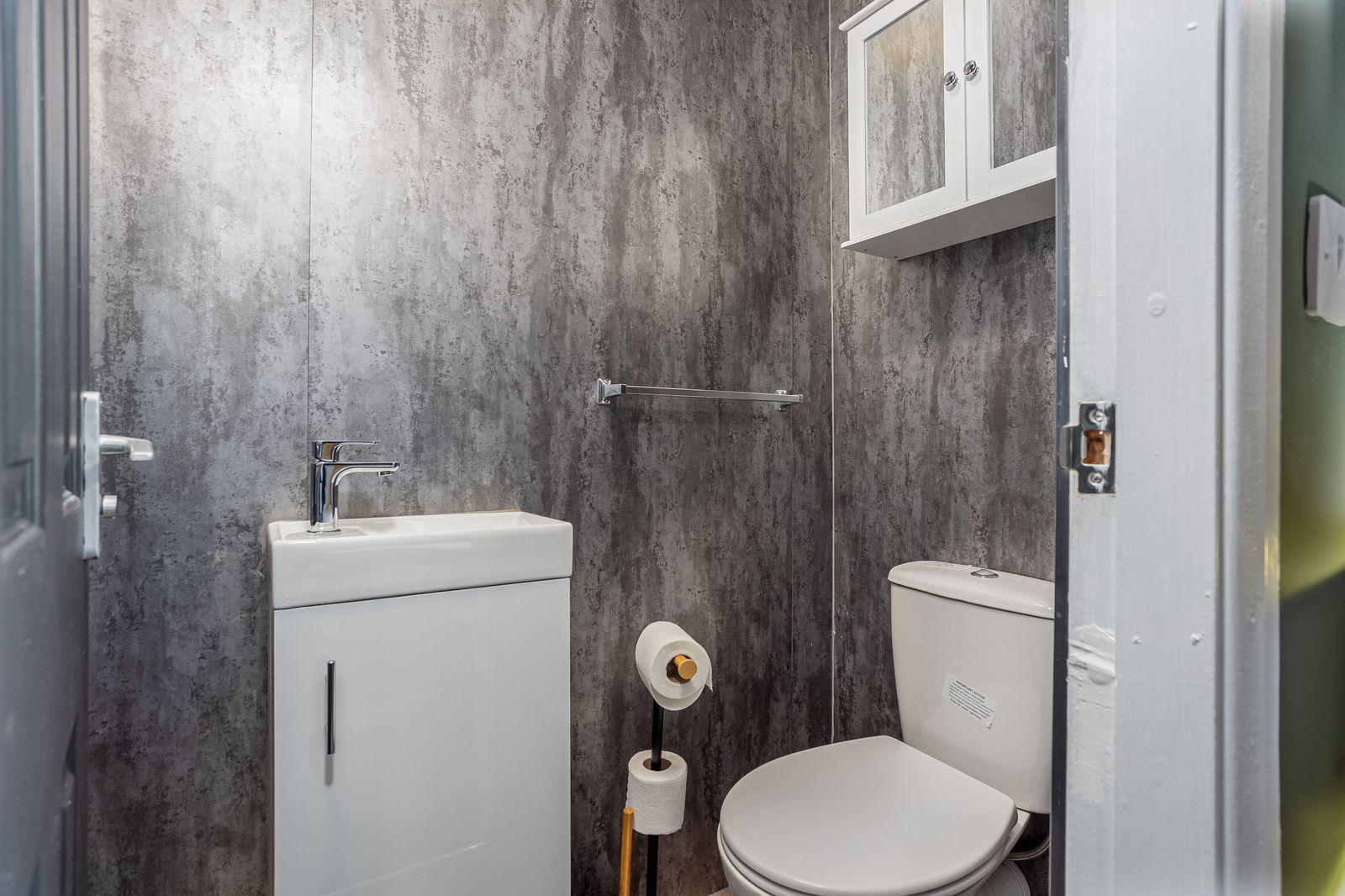 8 bed terraced house for sale in Deganwy Avenue, Llandudno 19