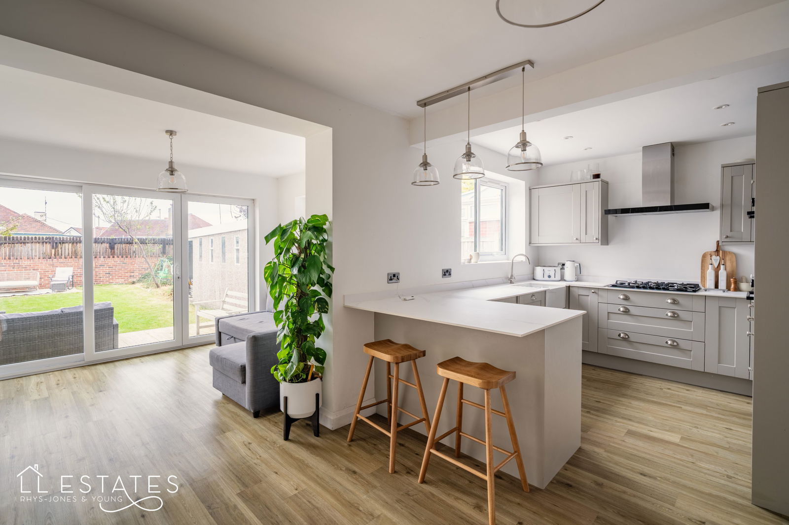3 bed semi-detached house for sale in Rhuddlan Road, Rhyl  - Property Image 2