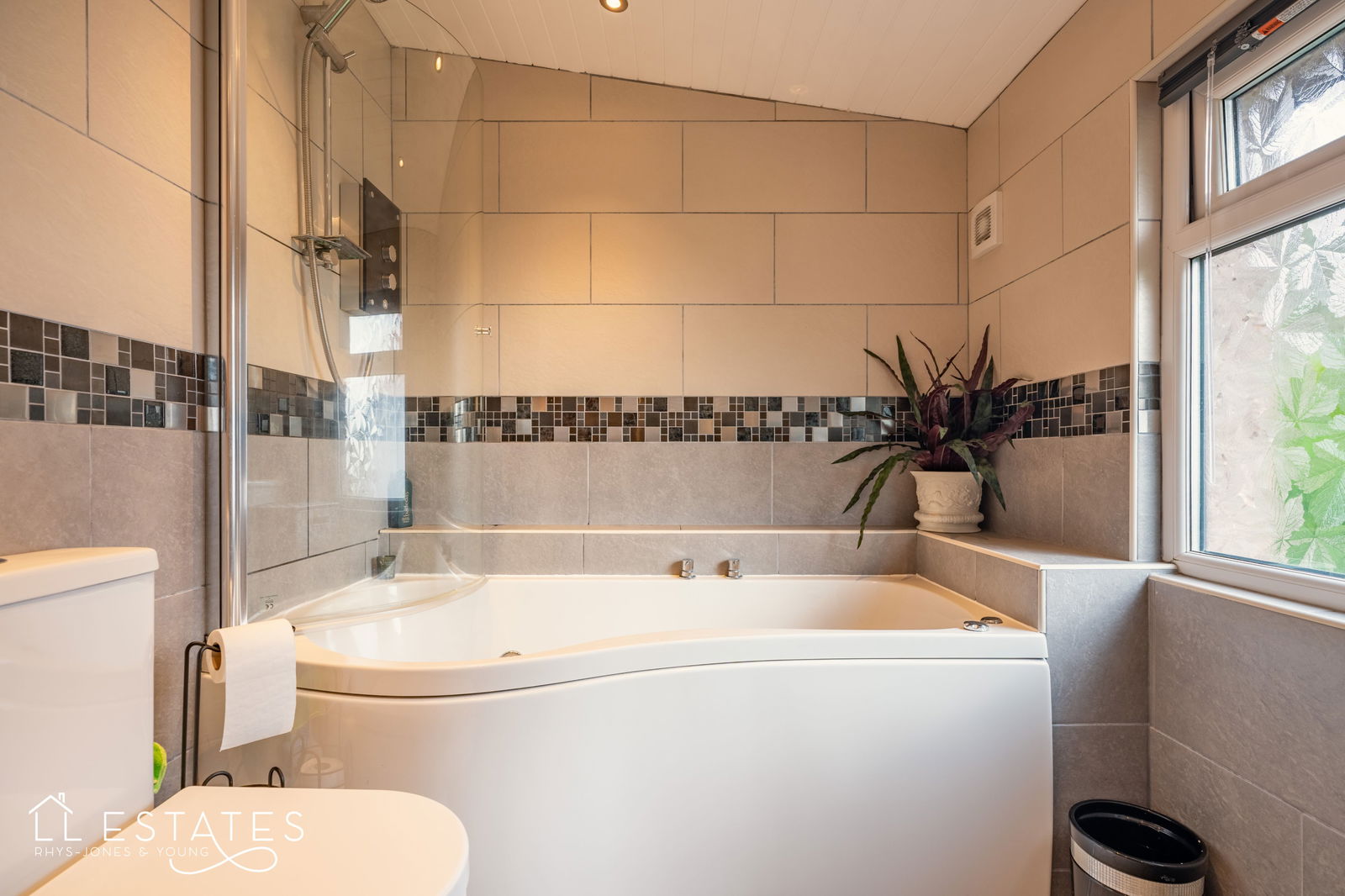 5 bed detached house for sale in Calthorpe Drive, Prestatyn  - Property Image 14