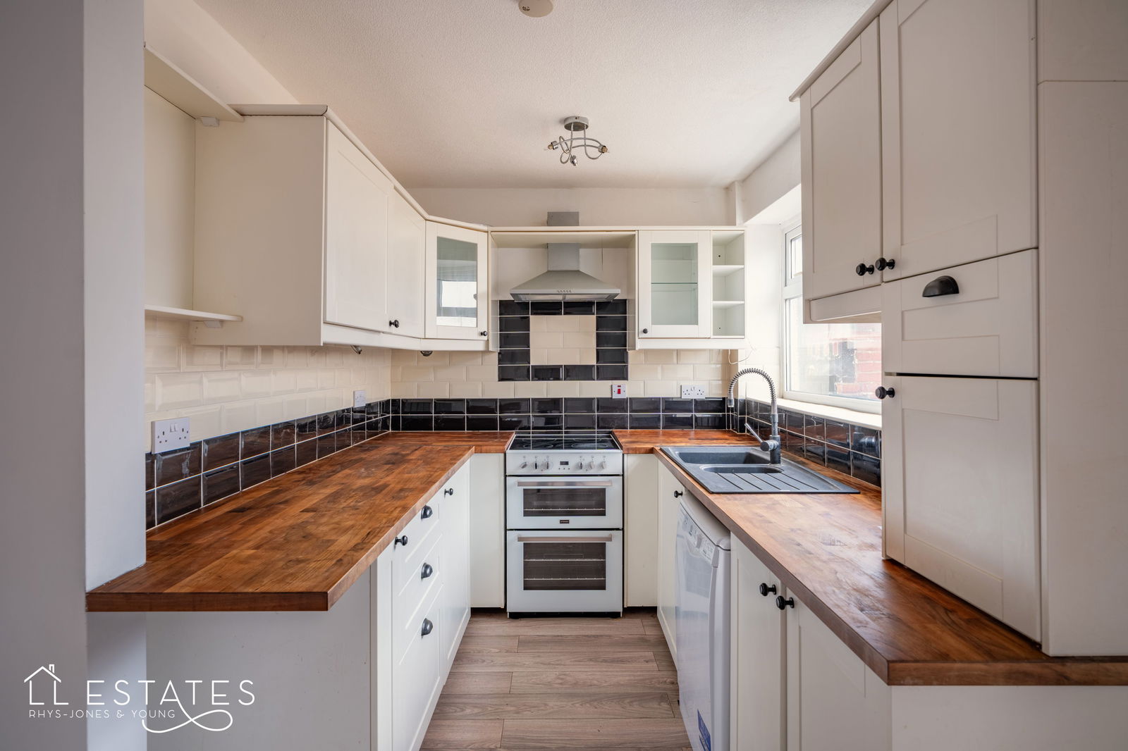 3 bed semi-detached house for sale in Oakville Avenue, Rhyl  - Property Image 2