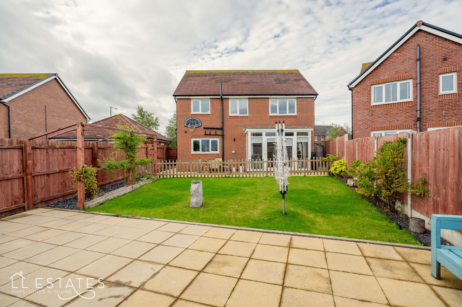 4 bed detached house for sale in Dyserth Road, Rhyl  - Property Image 2
