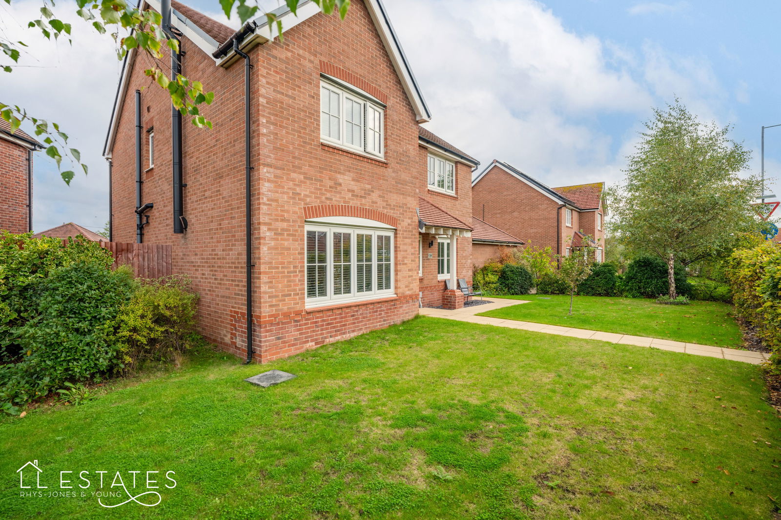 4 bed detached house for sale in Dyserth Road, Rhyl  - Property Image 1