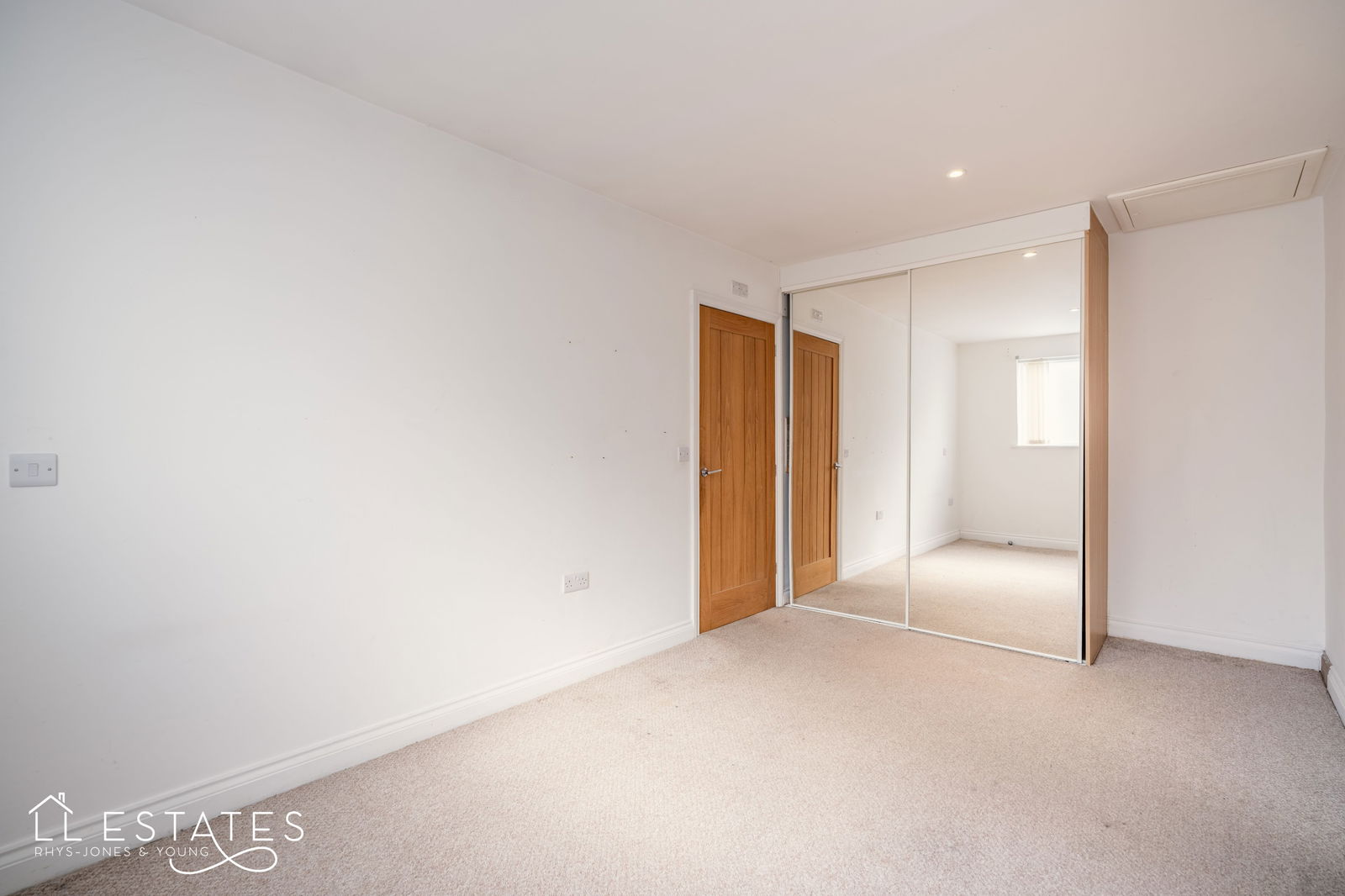 4 bed detached house for sale in Ffordd Bryn Y Garn, Henllan 16