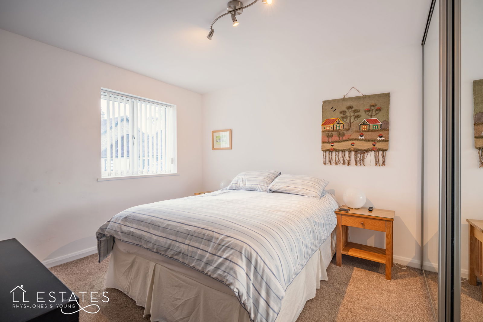 4 bed detached house for sale in Ffordd Bryn Y Garn, Henllan 7