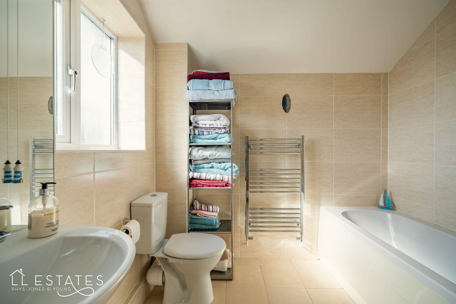 4 bed detached house for sale in Ffordd Bryn Y Garn, Henllan 9